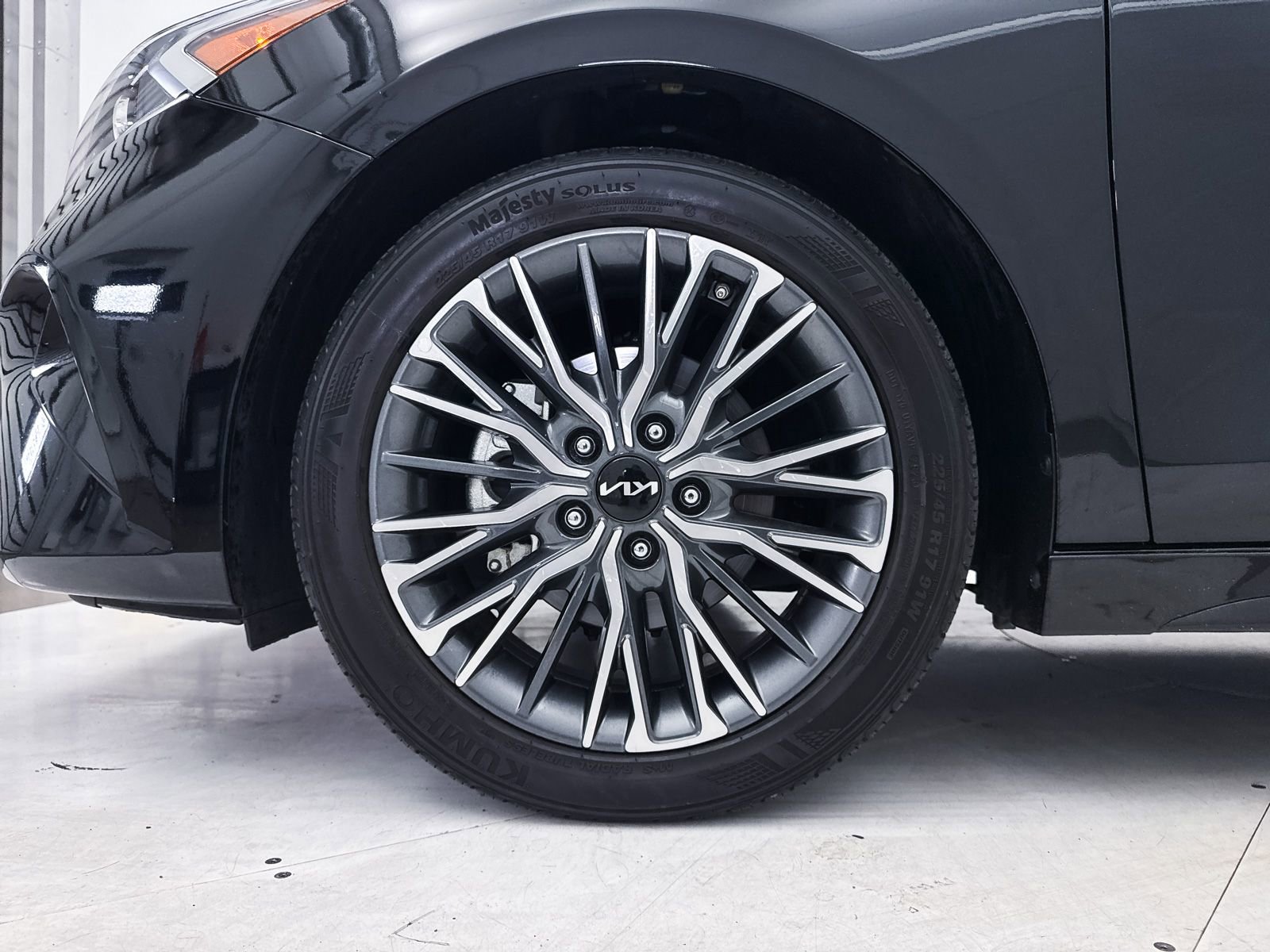 Certified 2024 Kia Forte GT-Line image 15