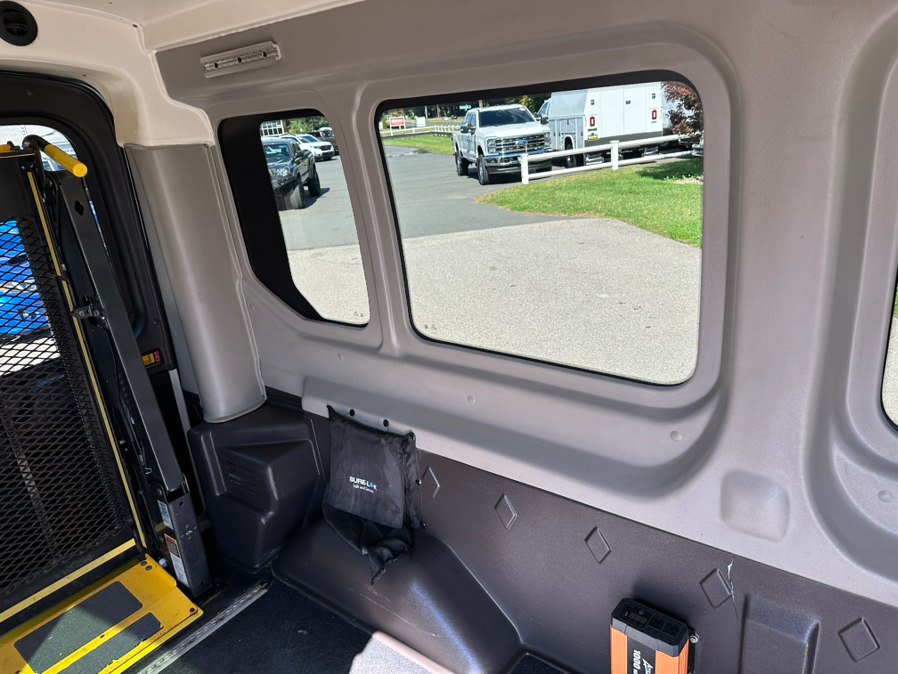 Used 2018 Ford Transit 150 148 Medium Roof RWD image 27