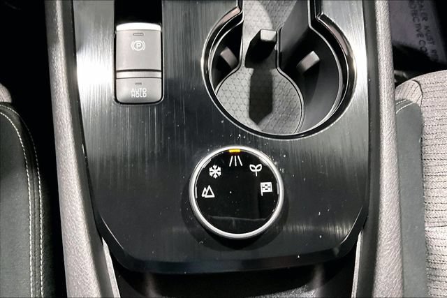 Used 2021 Nissan Rogue S AWD/4WD image 20