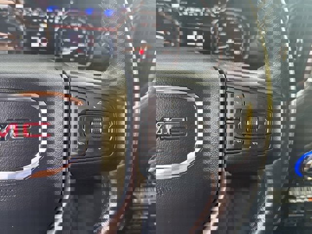 Used 2020 GMC Sierra 3500 AT4 w/ AT4 Premium Package image 26