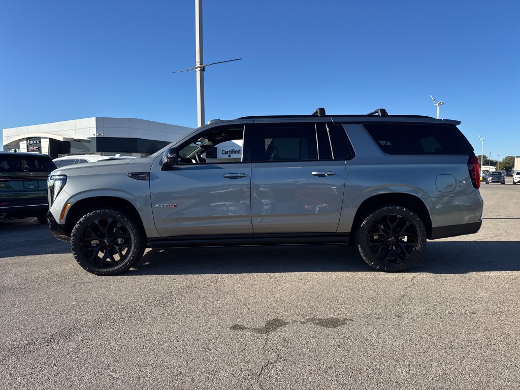 Used 2026 GMC Yukon XL AT4 Ultimate w/ LPO, Floor Liner Package AWD/4WD image 3