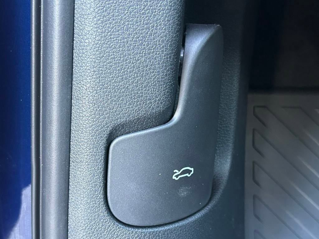 New 2025 Audi Q3 2.0T Premium image 63