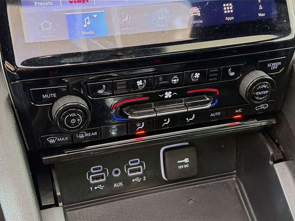 Used 2024 Jeep Grand Cherokee L Limited w/ Luxury Tech Group II image 41