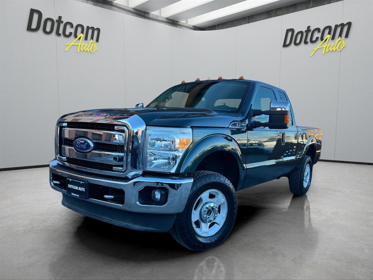 Used 2011 Ford F250 XLT w/ XLT Premium Pkg image 2