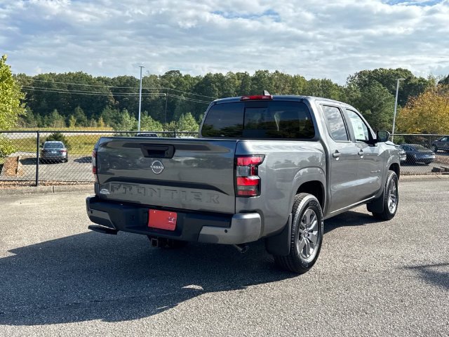 New 2027 Nissan Frontier SV RWD image 4