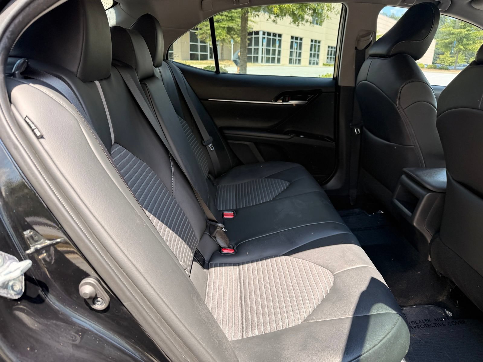 Used 2023 Toyota Camry SE w/ Cold Weather Package FWD image 39