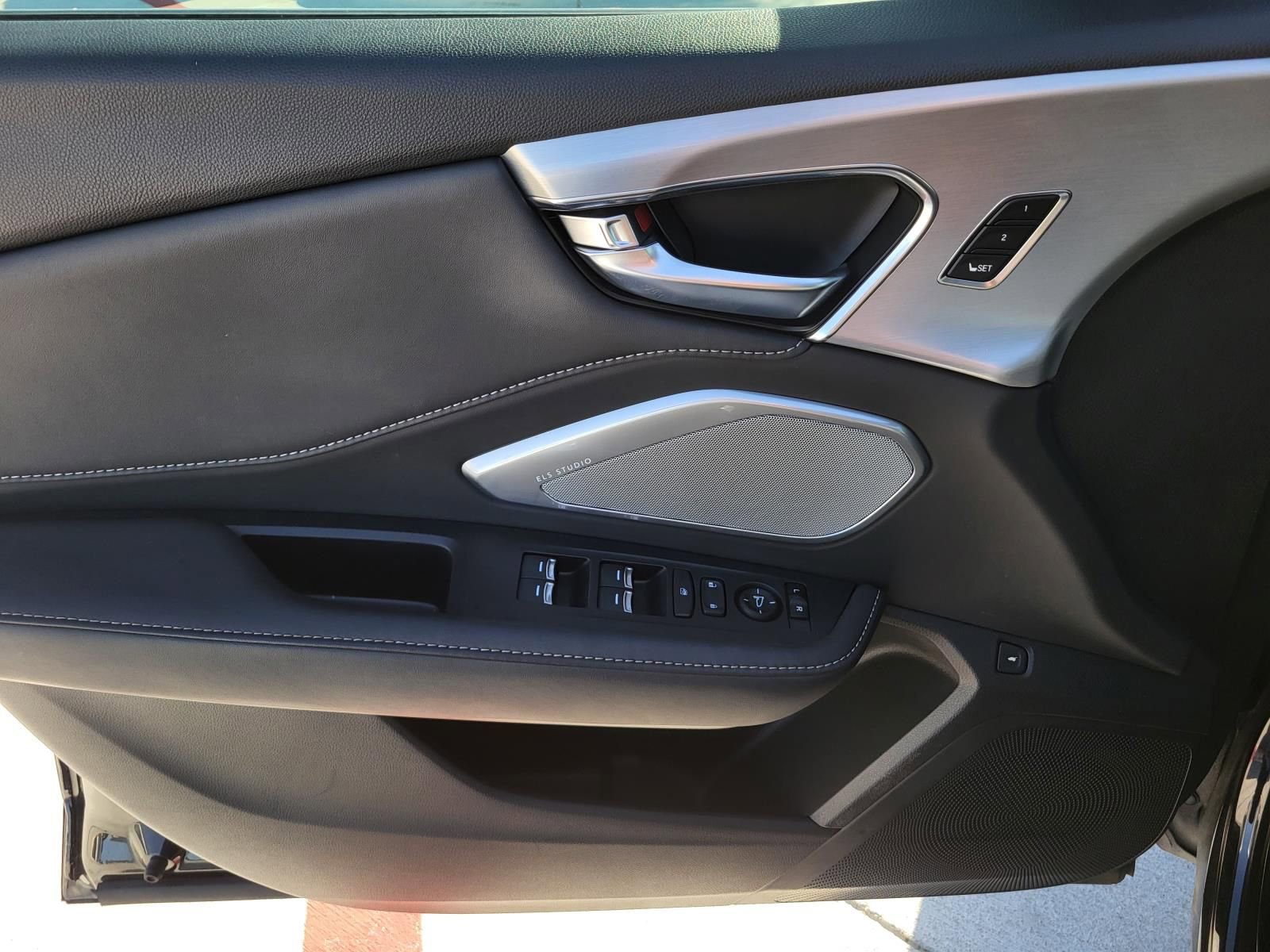 Used 2023 Acura RDX FWD w/ Technology Package image 15
