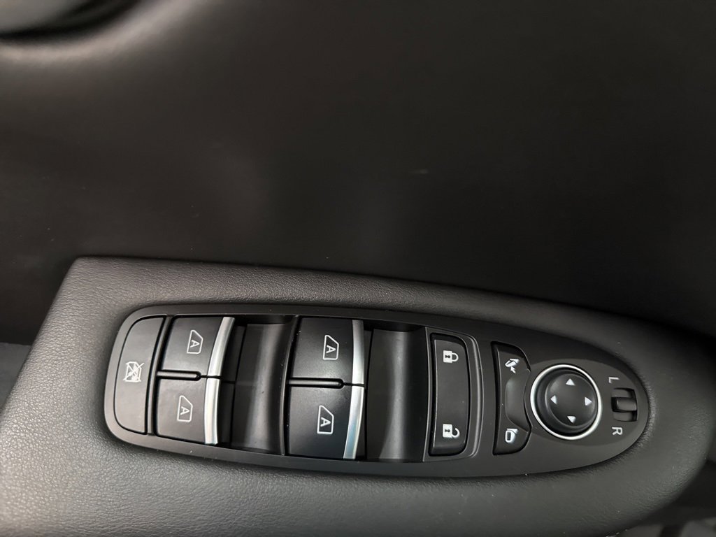 Used 2022 INFINITI QX50 Luxe image 12