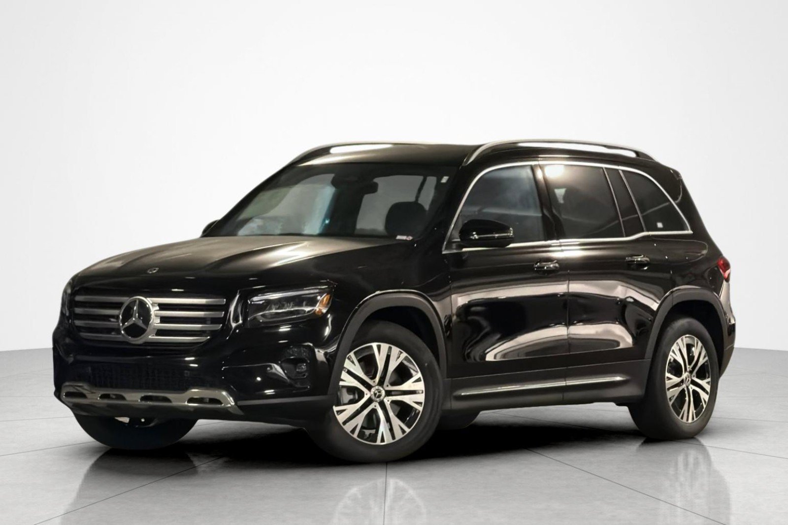 New 2025 Mercedes-Benz GLB 250