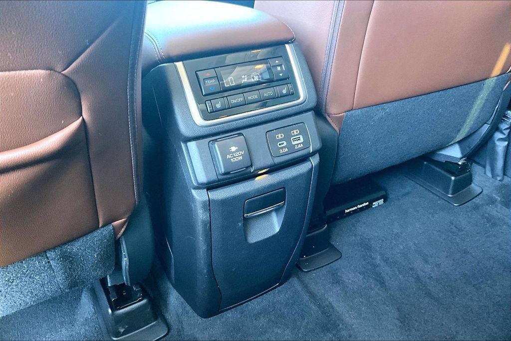 Used 2024 Subaru Ascent Touring AWD/4WD image 10