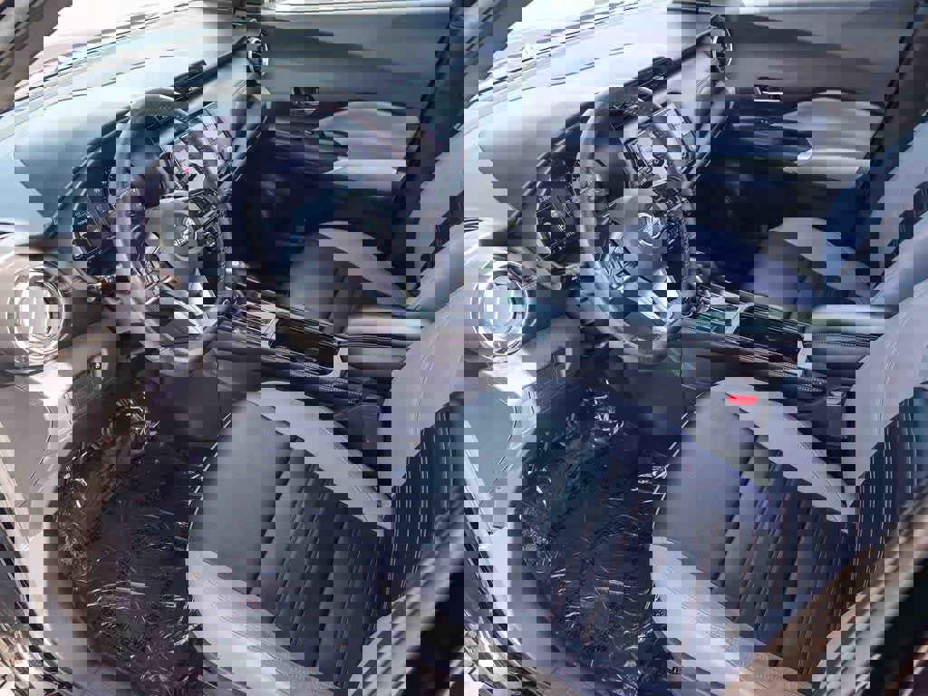 Used 2023 Nissan Kicks SR w/ SR Premium Package image 16