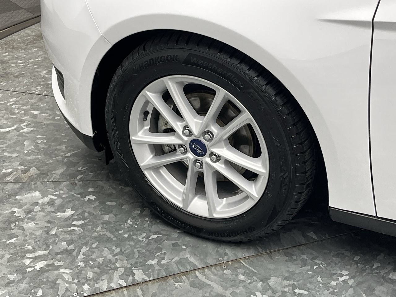 Used 2018 Ford Focus SE FWD image 23