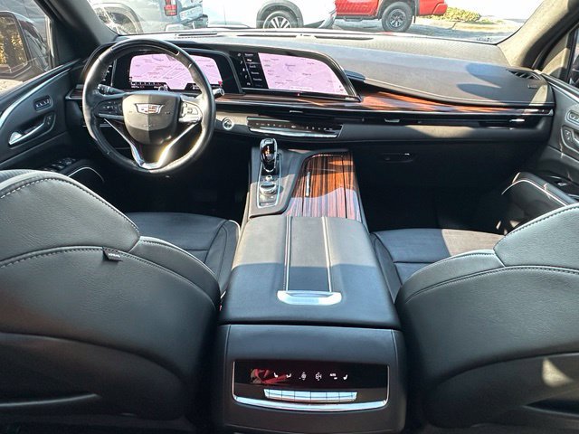 Used 2023 Cadillac Escalade Premium Luxury AWD/4WD image 30