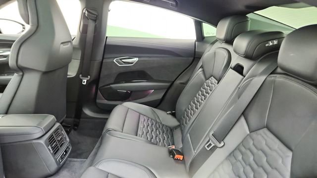 Used 2023 Audi e-tron GT Premium Plus w/ Performance Package image 28