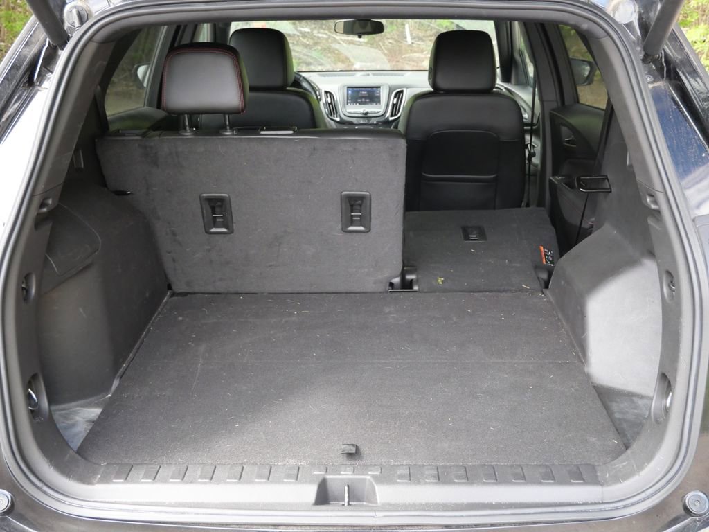 Used 2023 Chevrolet Equinox RS AWD/4WD image 30