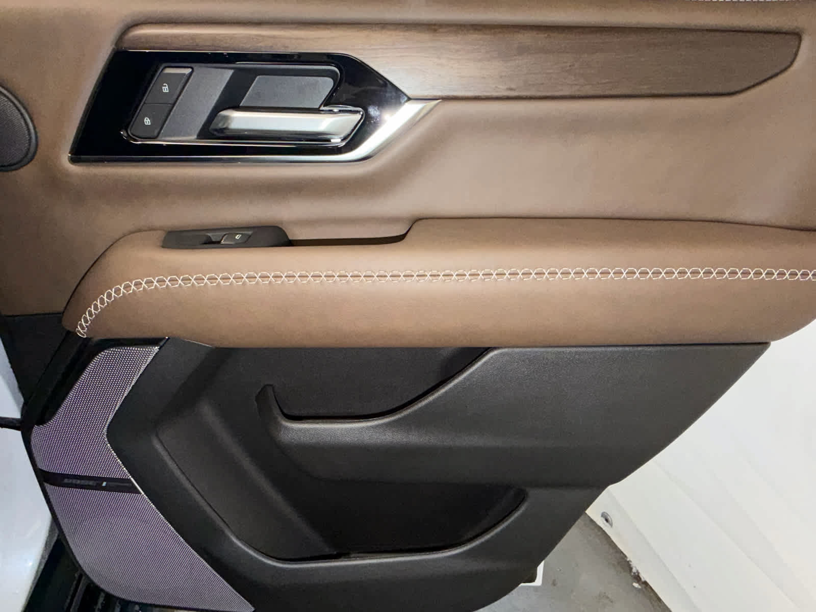 New 2026 GMC Yukon Denali Ultimate AWD/4WD image 36