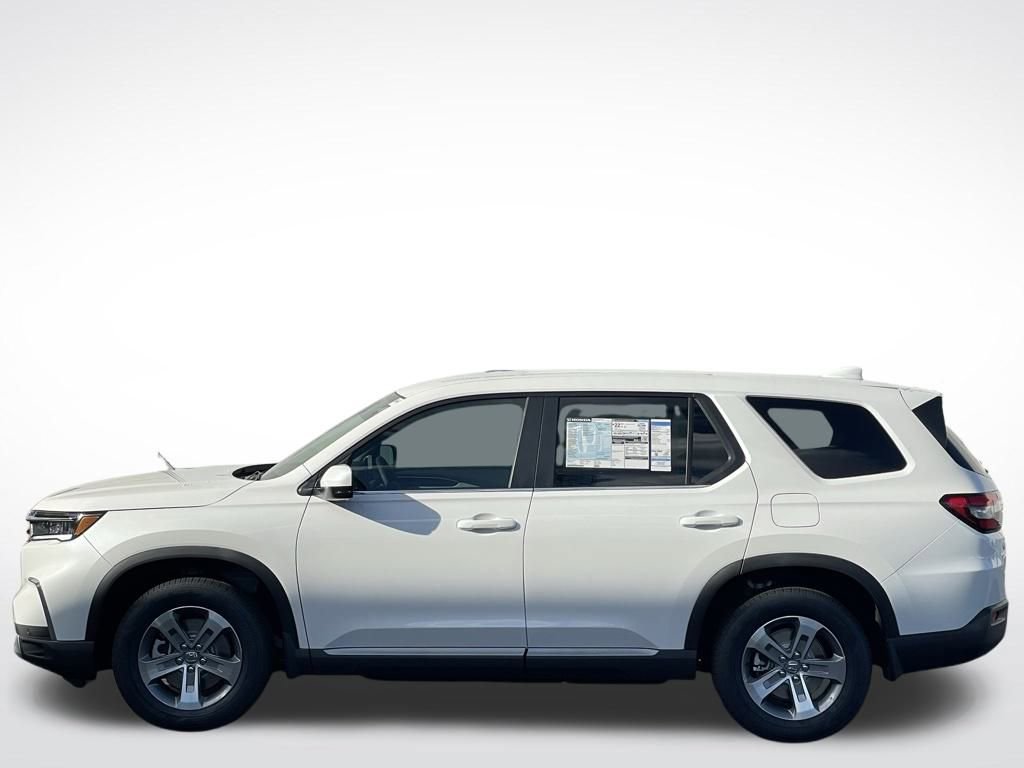 Used 2025 Honda Pilot EX-L image 2