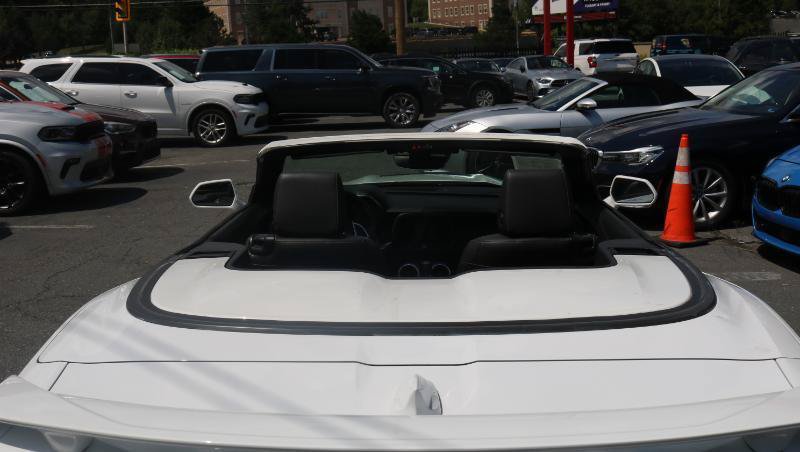 Used 2020 Chevrolet Camaro SS RWD image 9
