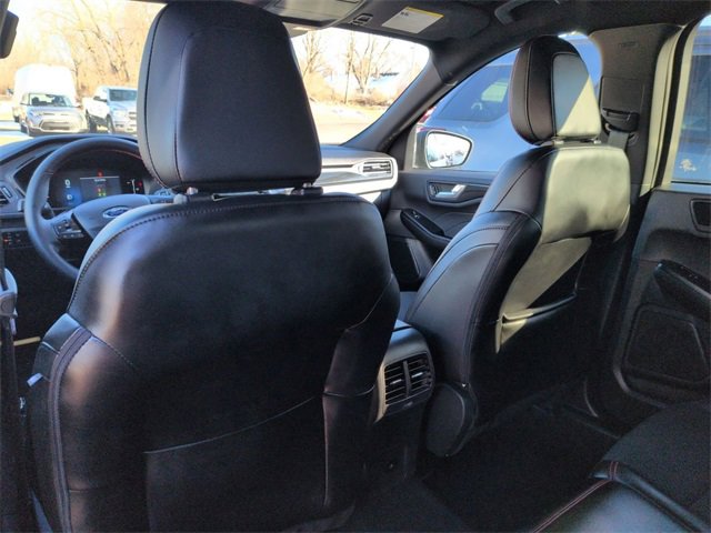 Used 2025 Ford Escape ST-Line image 26