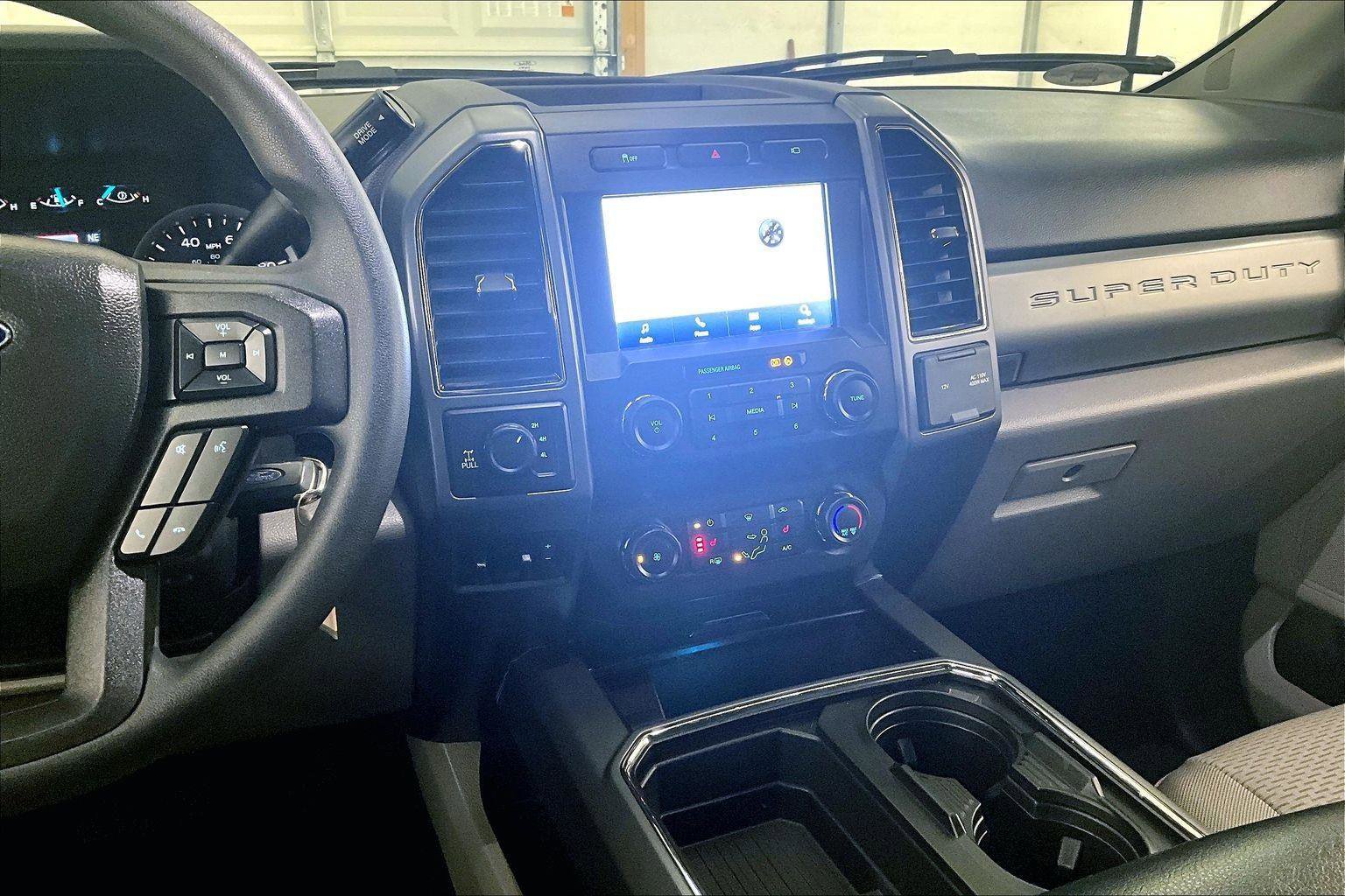 Used 2022 Ford F250 XLT w/ XLT Premium Package image 6