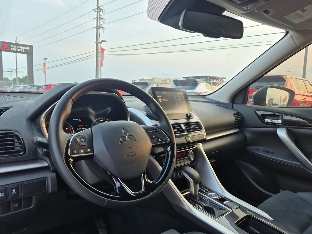 Used 2025 Mitsubishi Eclipse Cross SE AWD/4WD image 13