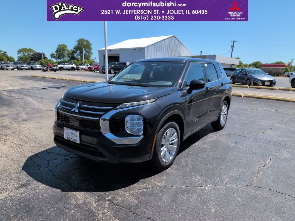 New 2026 Mitsubishi Outlander ES