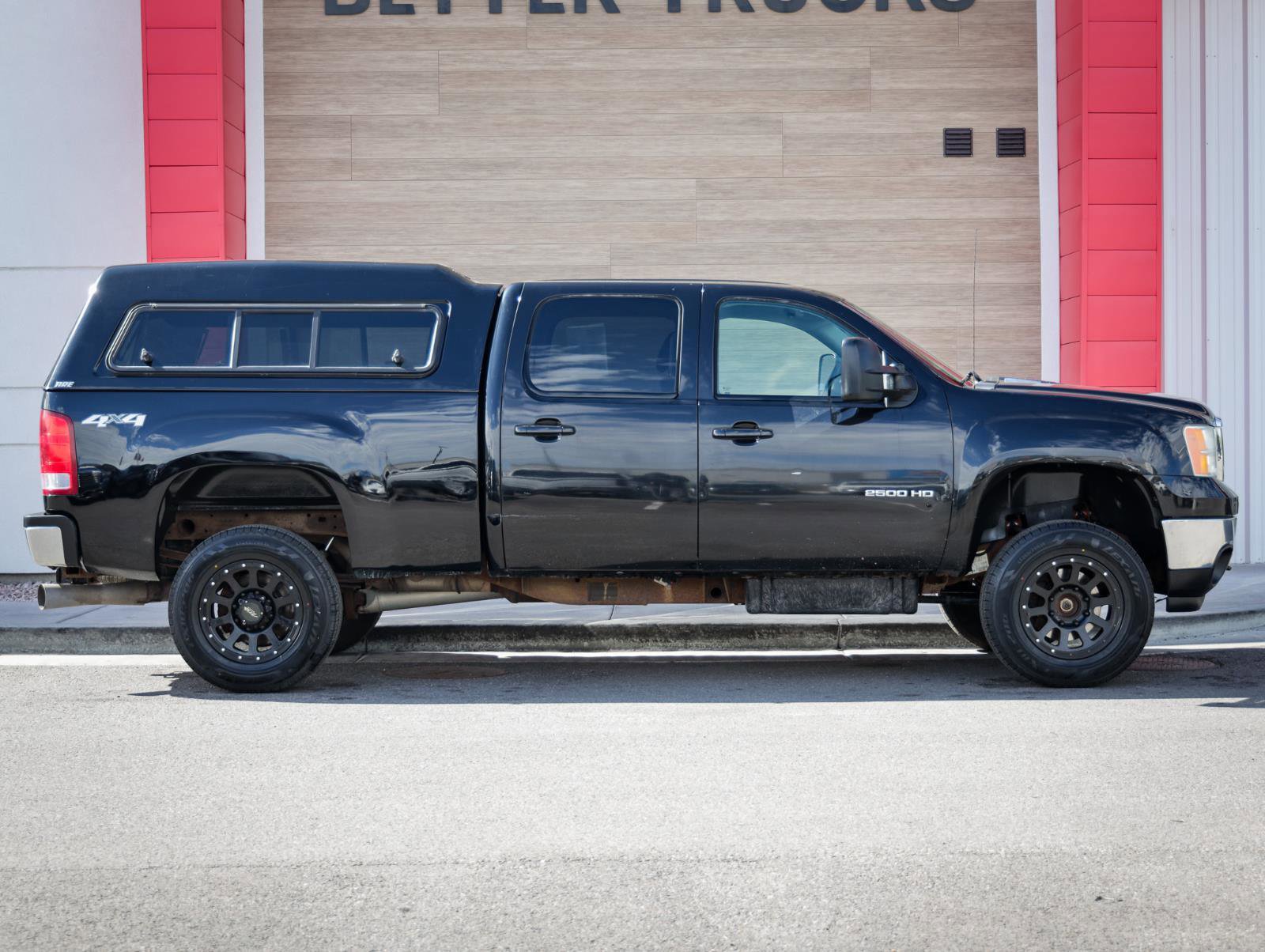 Used 2012 GMC Sierra 2500 SLT w/ SLT Convenience Package AWD/4WD image 2