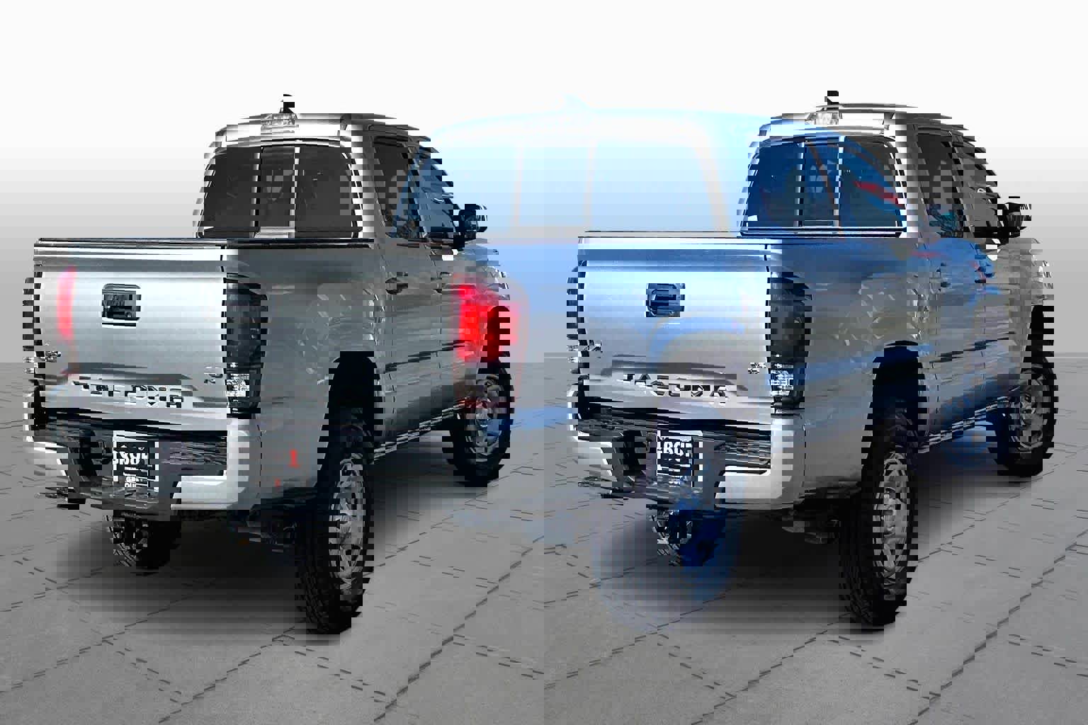 Used 2023 Toyota Tacoma SR image 13