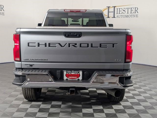 Used 2025 Chevrolet Silverado 2500 LTZ w/ LTZ Plus Package AWD/4WD image 6