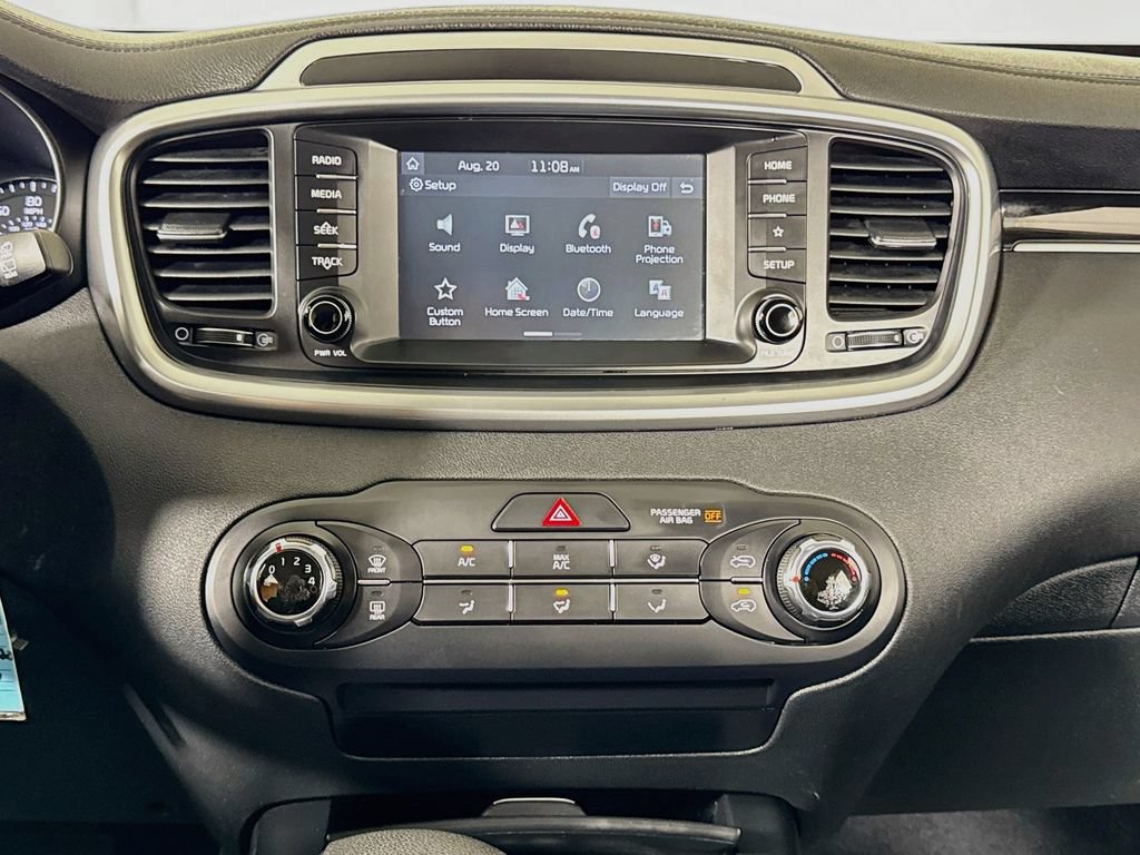 Used 2019 Kia Sorento FWD image 13