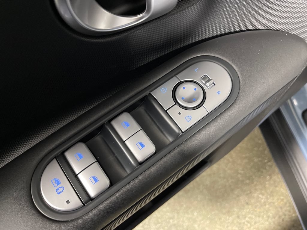 Certified 2024 Hyundai Ioniq 5 SE RWD image 18