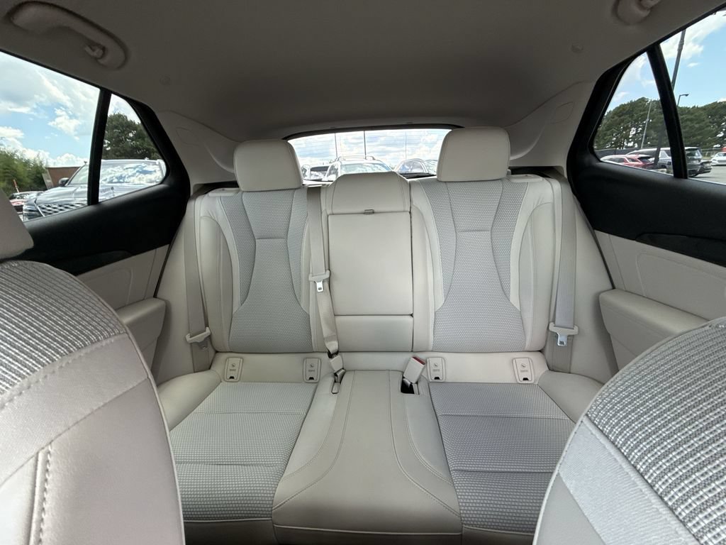 Used 2023 Buick Envision Preferred AWD/4WD image 13