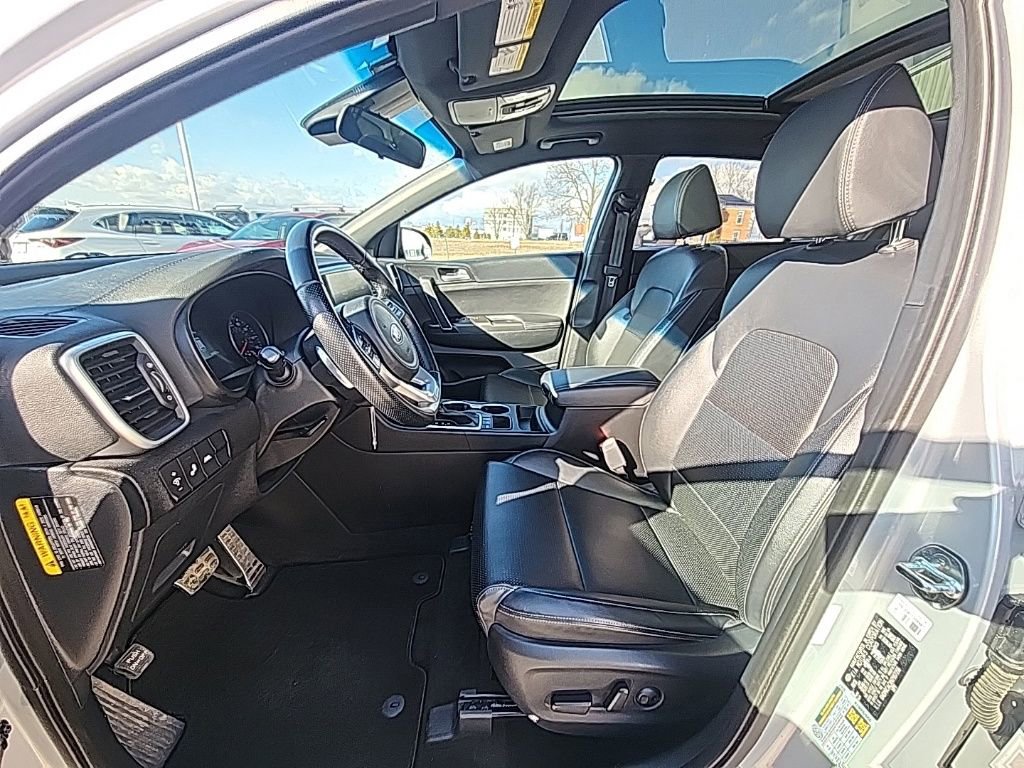 Used 2022 Kia Sportage Nightfall Edition image 13