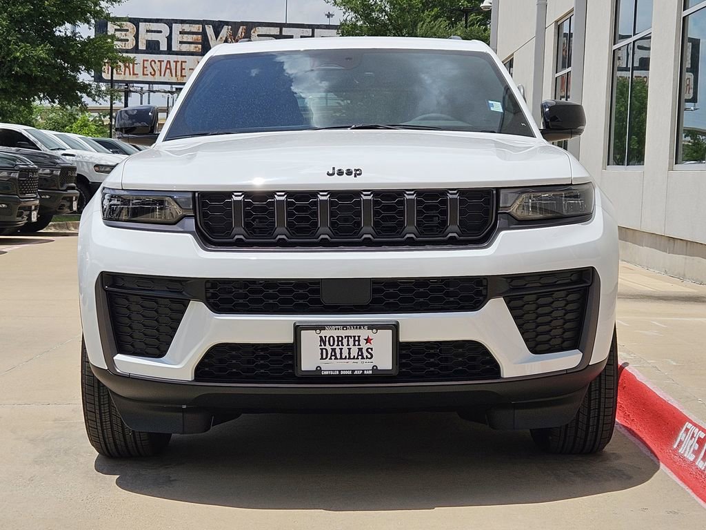 New 2026 Jeep Grand Cherokee Altitude AWD/4WD image 5