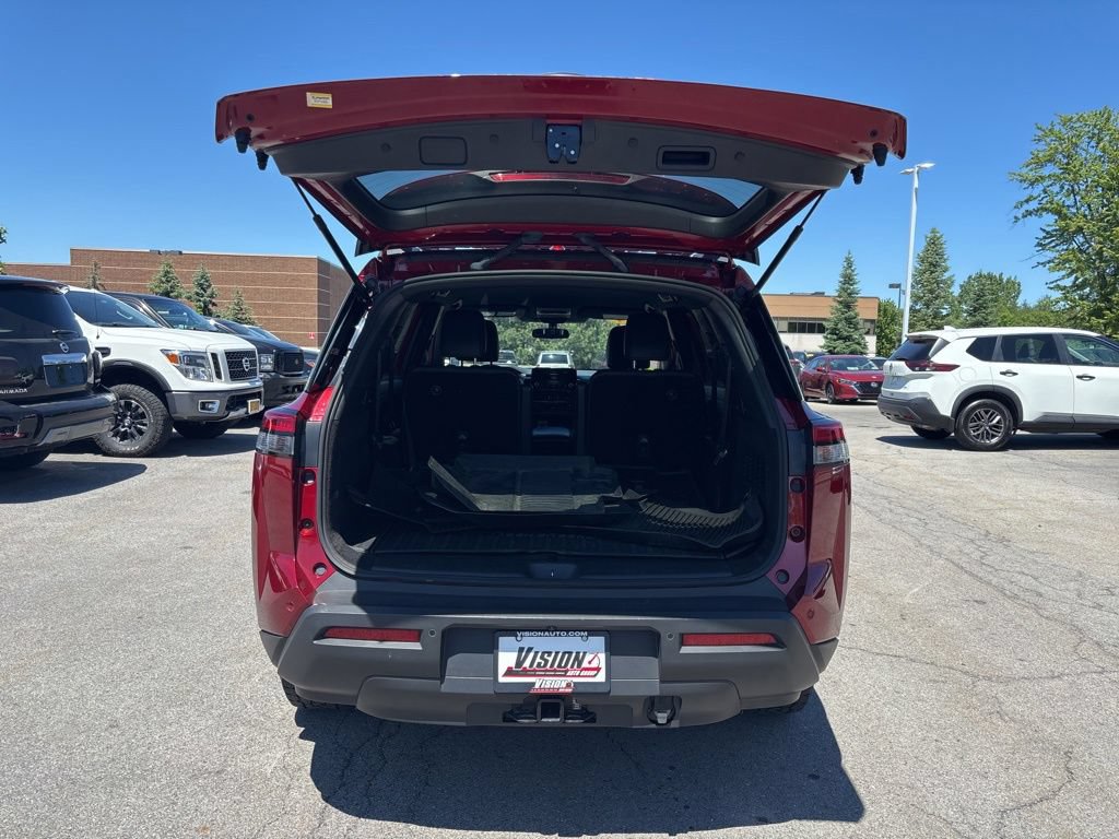 Certified 2024 Nissan Pathfinder Rock Creek AWD/4WD image 7