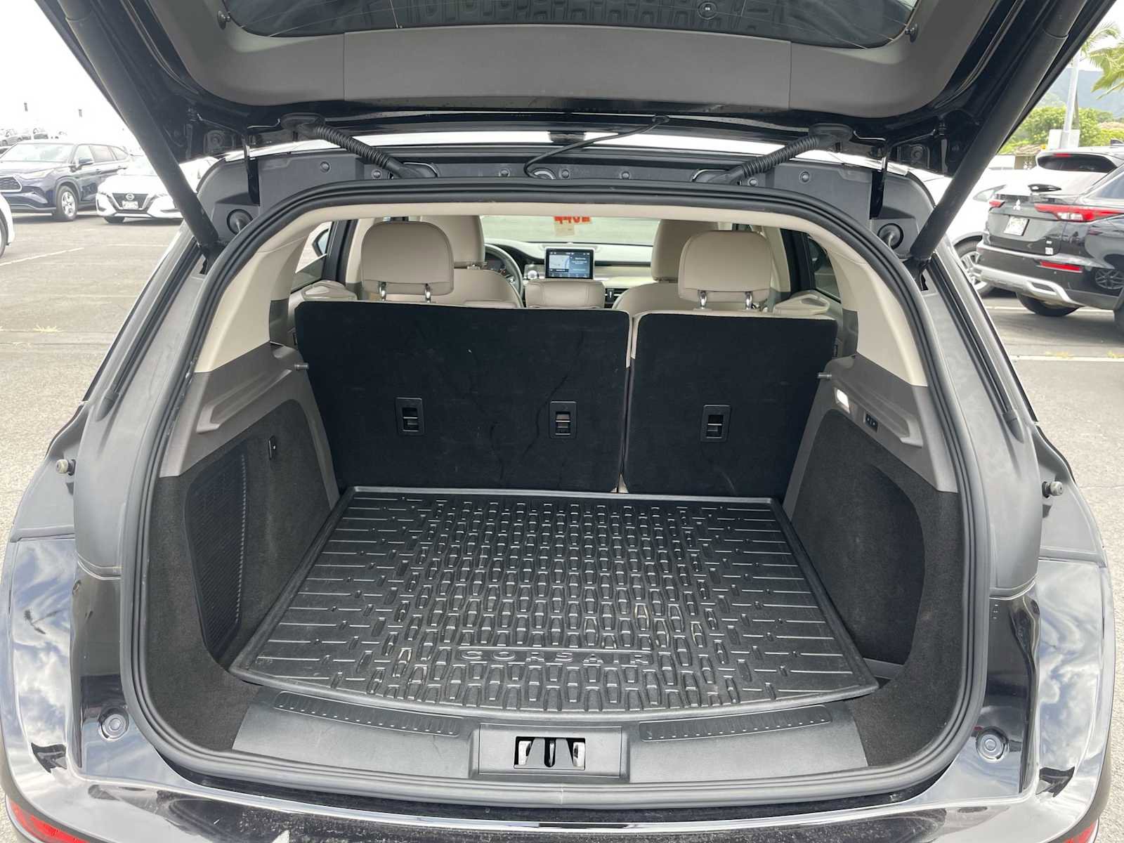 Used 2021 Lincoln Corsair FWD w/ Premium Package image 20