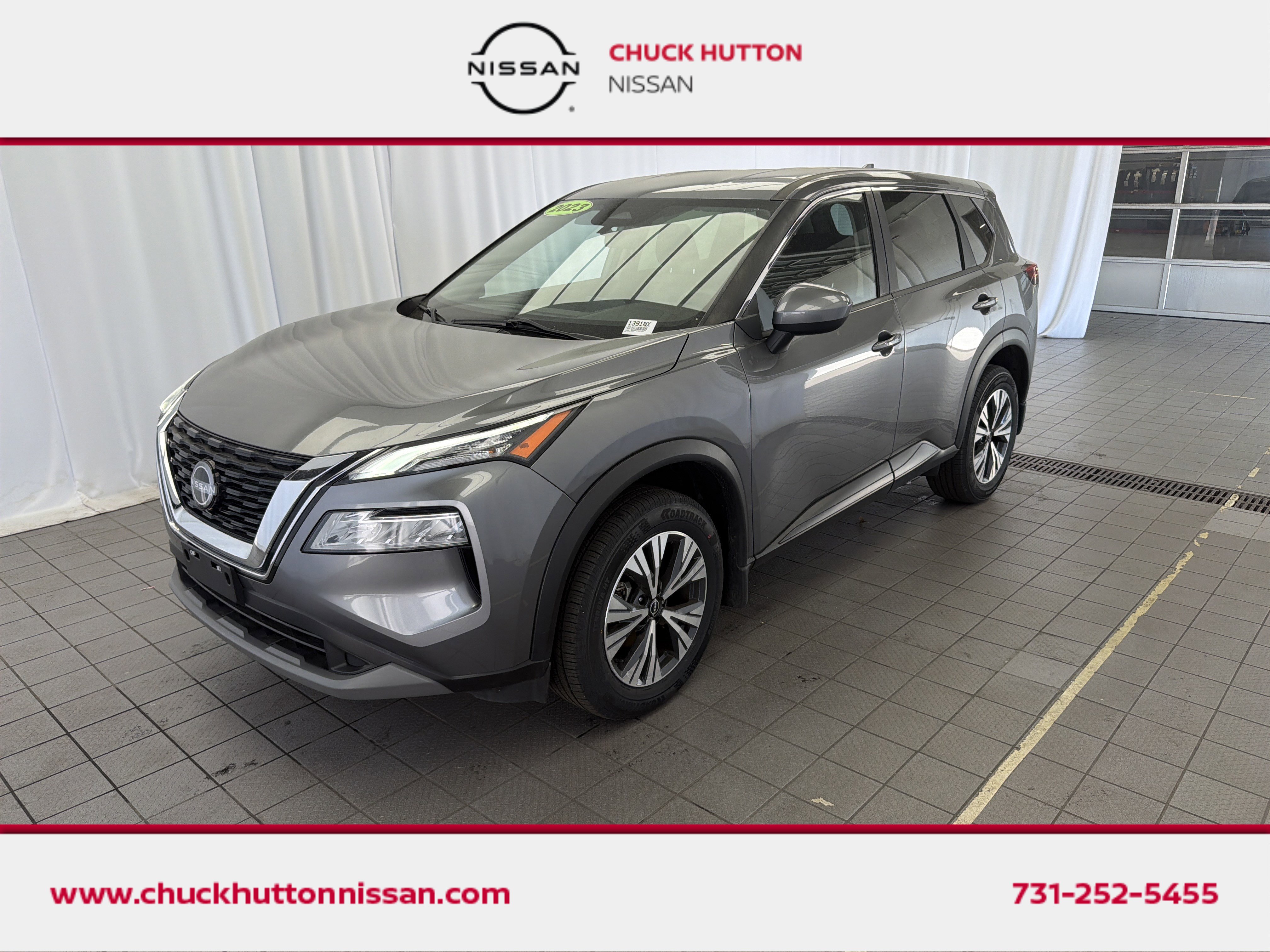 Used 2023 Nissan Rogue SV image 1