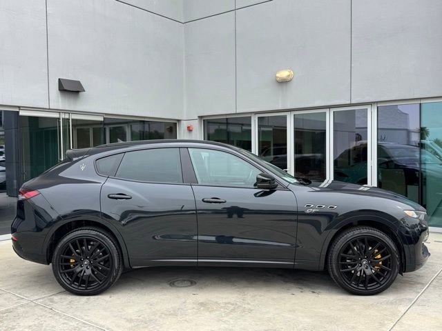 Certified 2022 Maserati Levante GT image 9