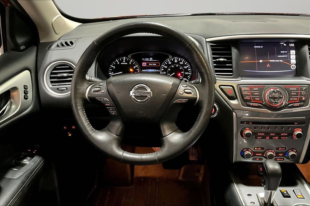 Used 2019 Nissan Pathfinder S image 8
