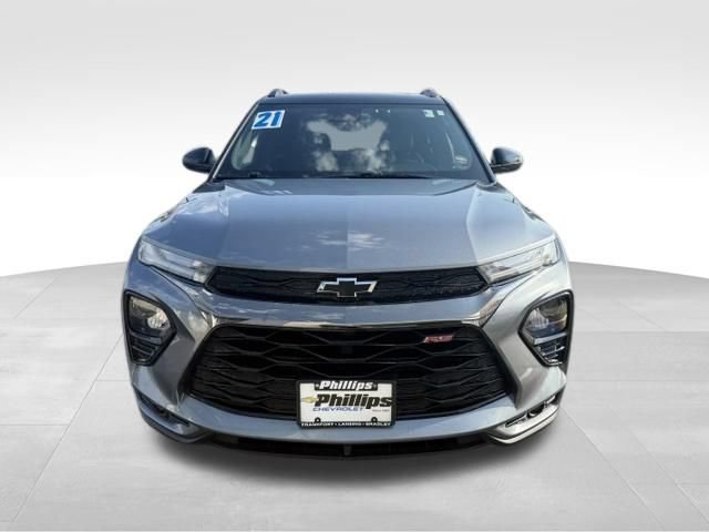 Used 2021 Chevrolet TrailBlazer RS w/ Sun and Liftgate Package AWD/4WD image 2