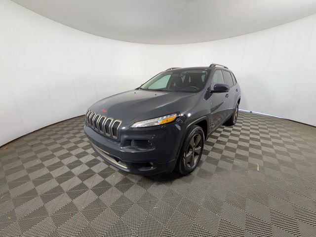 Used 2016 Jeep Cherokee 75th Anniversary AWD/4WD image 25