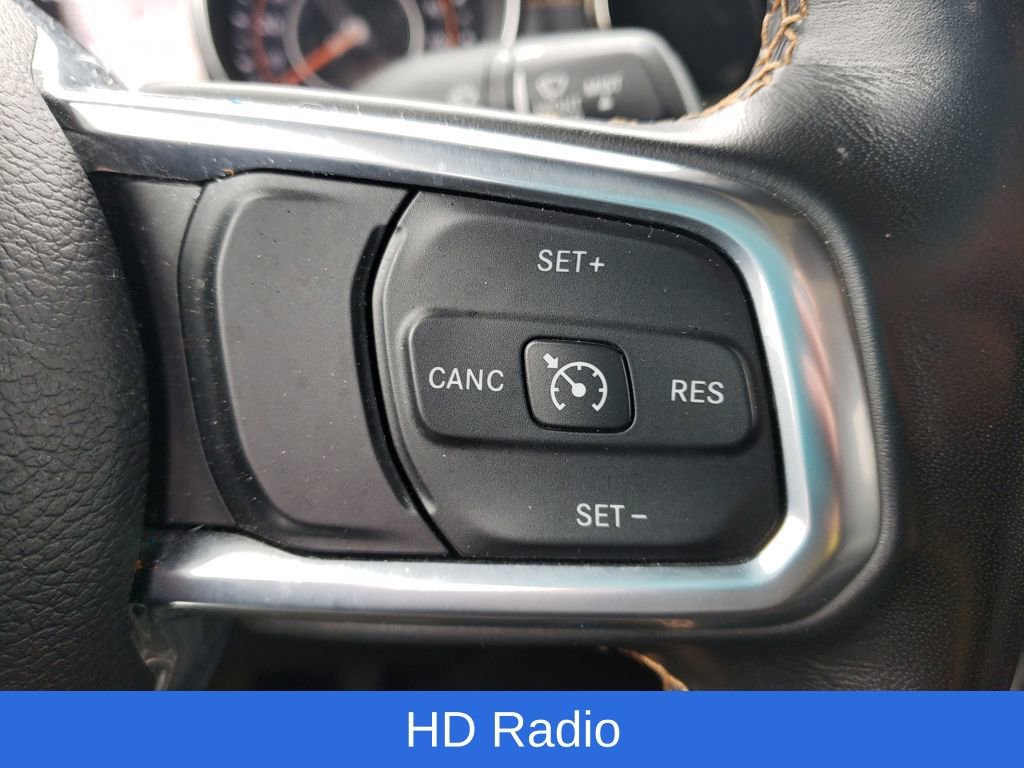 Used 2021 Jeep Gladiator Overland AWD/4WD image 13