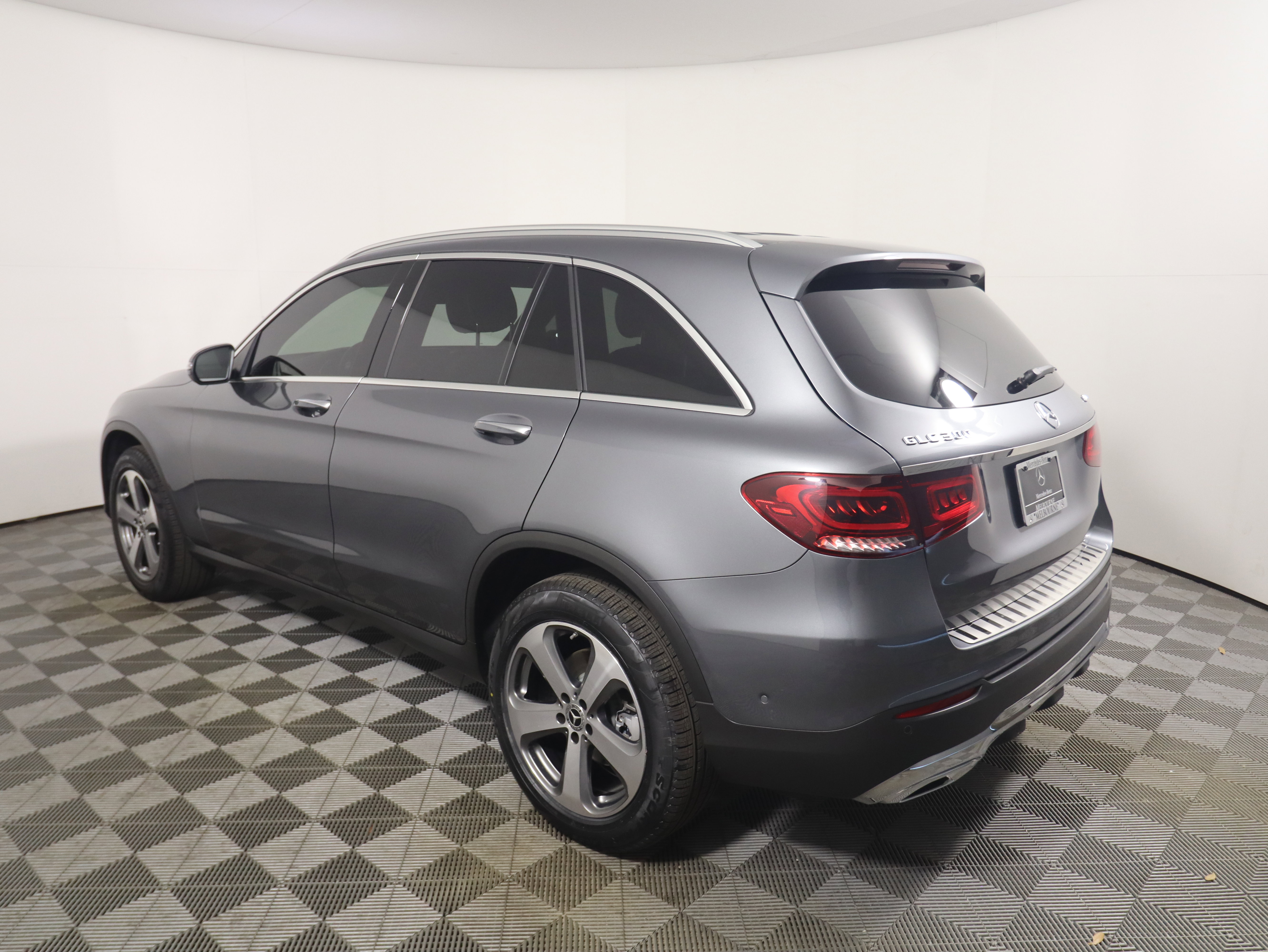 Certified 2022 Mercedes-Benz GLC 300 4MATIC image 3