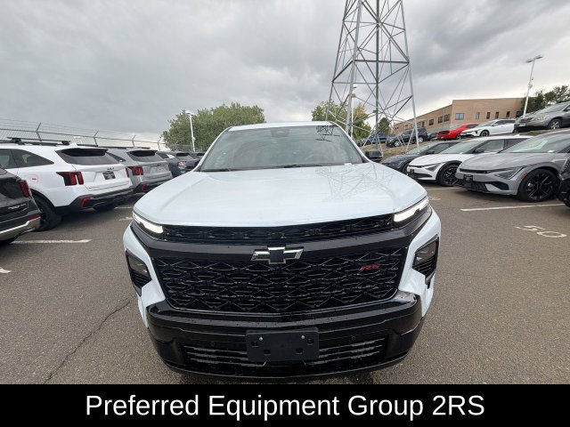 Used 2026 Chevrolet Traverse RS w/ LPO, Floor Liner Package AWD/4WD image 2