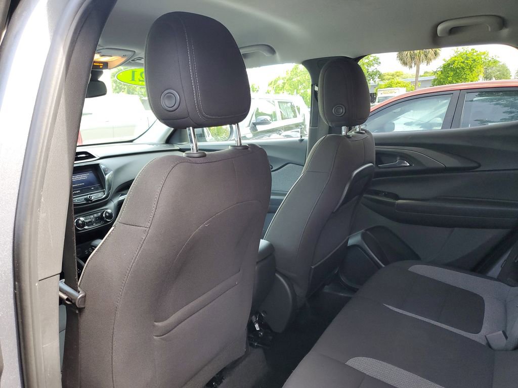 Used 2021 Chevrolet TrailBlazer LT w/ Convenience Package FWD image 13