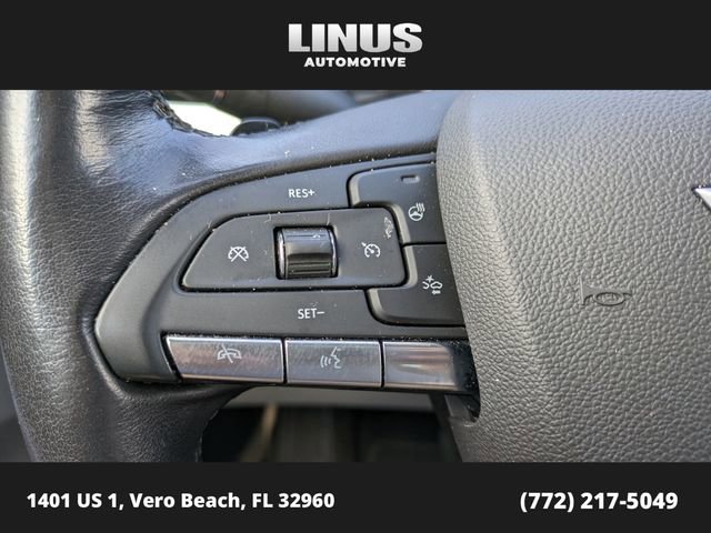 Used 2023 Cadillac XT4 Luxury w/ Cold Weather Package image 23