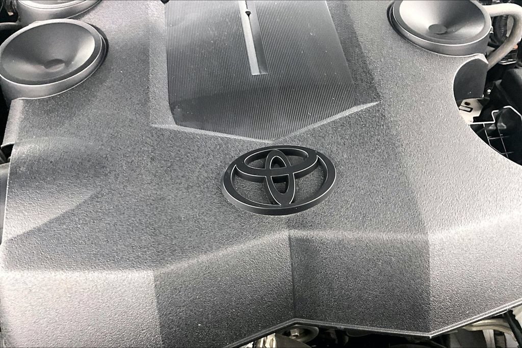 Used 2019 Toyota 4Runner TRD Off-Road Premium AWD/4WD image 33