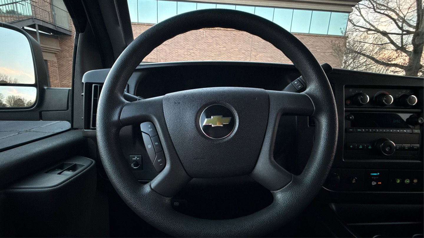 Used 2017 Chevrolet Express 3500 LT w/ LT Preferred Equipment Group image 23