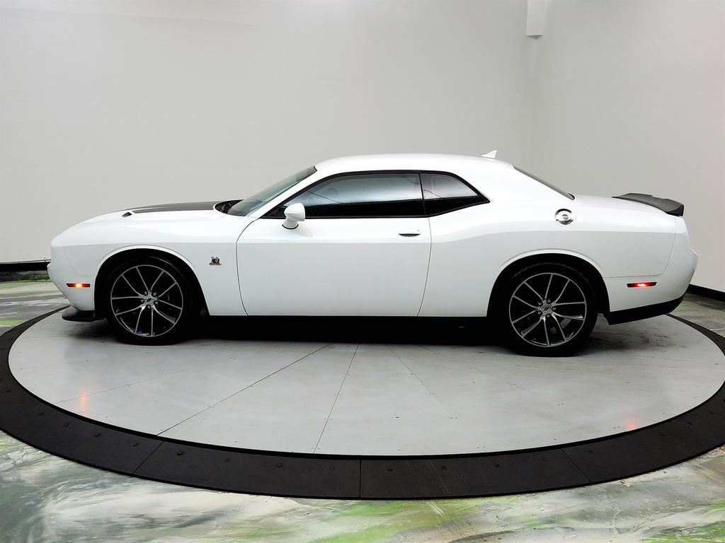 Used 2018 Dodge Challenger R/T Scat Pack RWD image 8