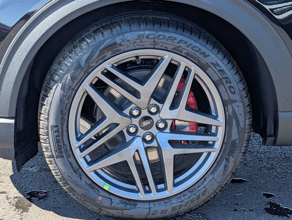 New 2026 Ford Explorer ST w/ Sun And Sound Package image 18